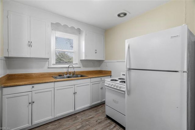 2117 Staunton AVE, Portsmouth, VA 23704