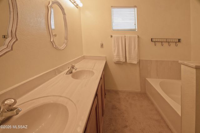 3076 W Country Meadow Drive, Tucson, AZ 85742