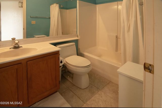 3076 W Country Meadow Drive, Tucson, AZ 85742