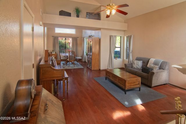 3076 W Country Meadow Drive, Tucson, AZ 85742