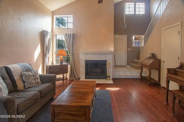 3076 W Country Meadow Drive, Tucson, AZ 85742