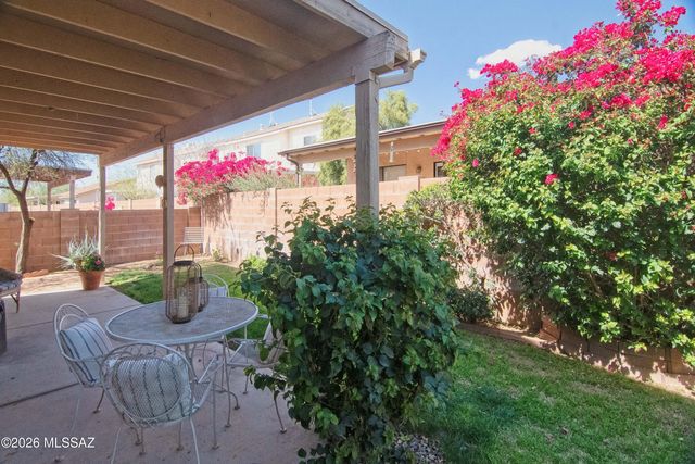 3076 W Country Meadow Drive, Tucson, AZ 85742