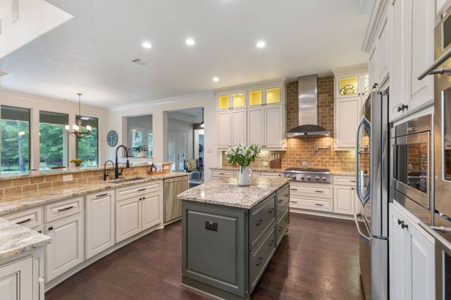 28733 Lakeside Green, Magnolia, TX 77355
