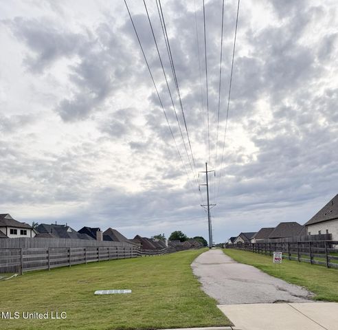 3453 Kreunen Street, Nesbit, MS 38651