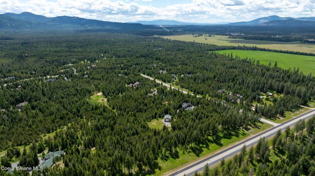 8917 E Riley LOOP, Athol, ID 83801