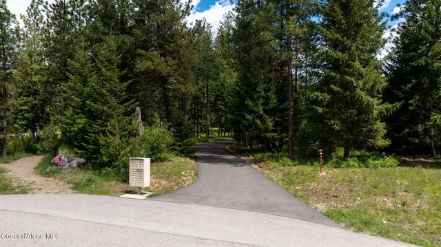 8917 E Riley LOOP, Athol, ID 83801