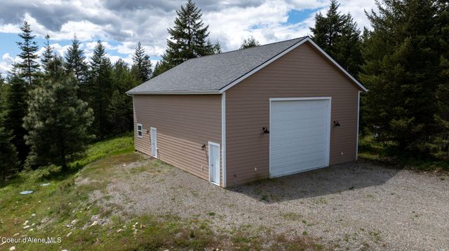8917 E Riley LOOP, Athol, ID 83801