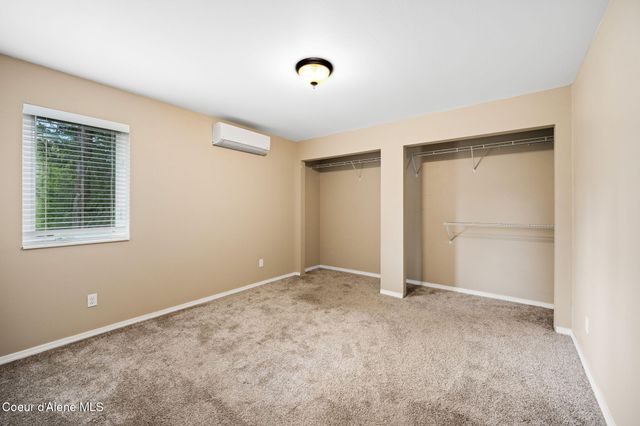 8917 E Riley LOOP, Athol, ID 83801