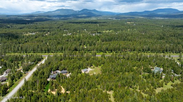 8917 E Riley LOOP, Athol, ID 83801