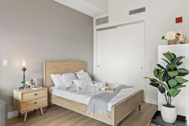 350 W Ash St 1006, San Diego, CA 92101