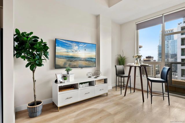 350 W Ash St 1006, San Diego, CA 92101