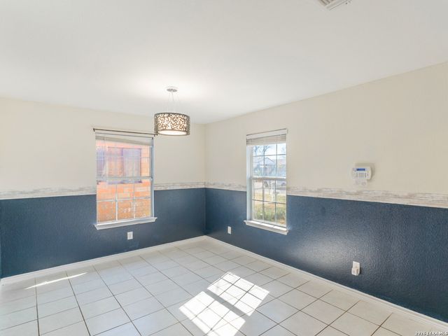 1415 Essex, San Antonio, TX 78210