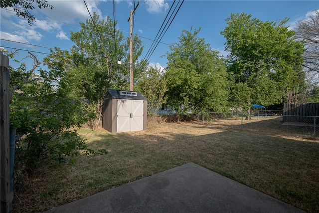 3917 Olive Street B, Bryan, TX 77801