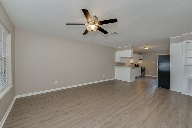 3917 Olive Street B, Bryan, TX 77801