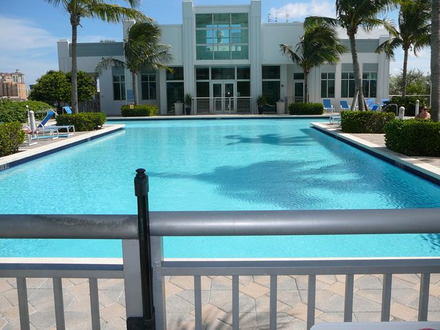 300 S Australian Avenue 328, West Palm Beach, FL 33401