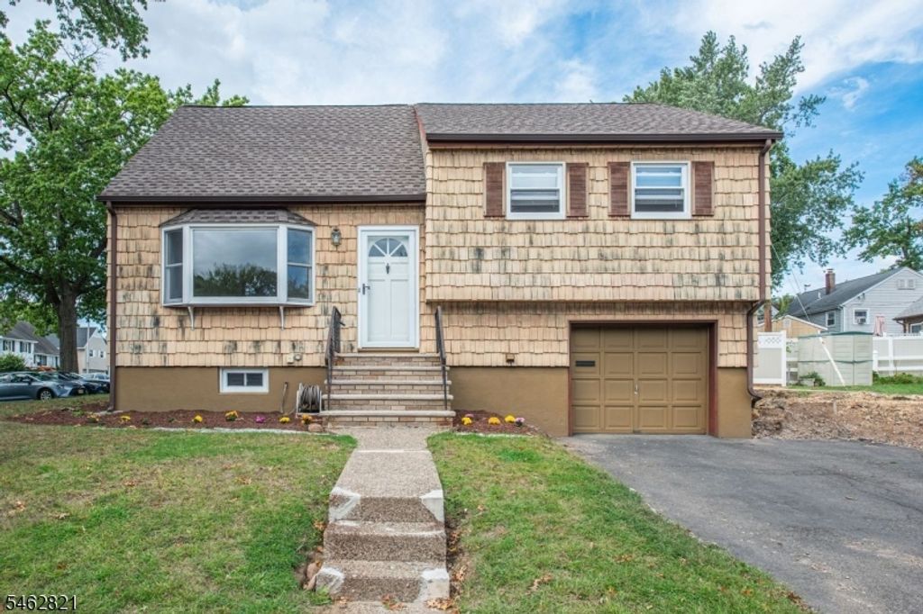 115 Beverly Rd, Bloomfield Twp., NJ 07003