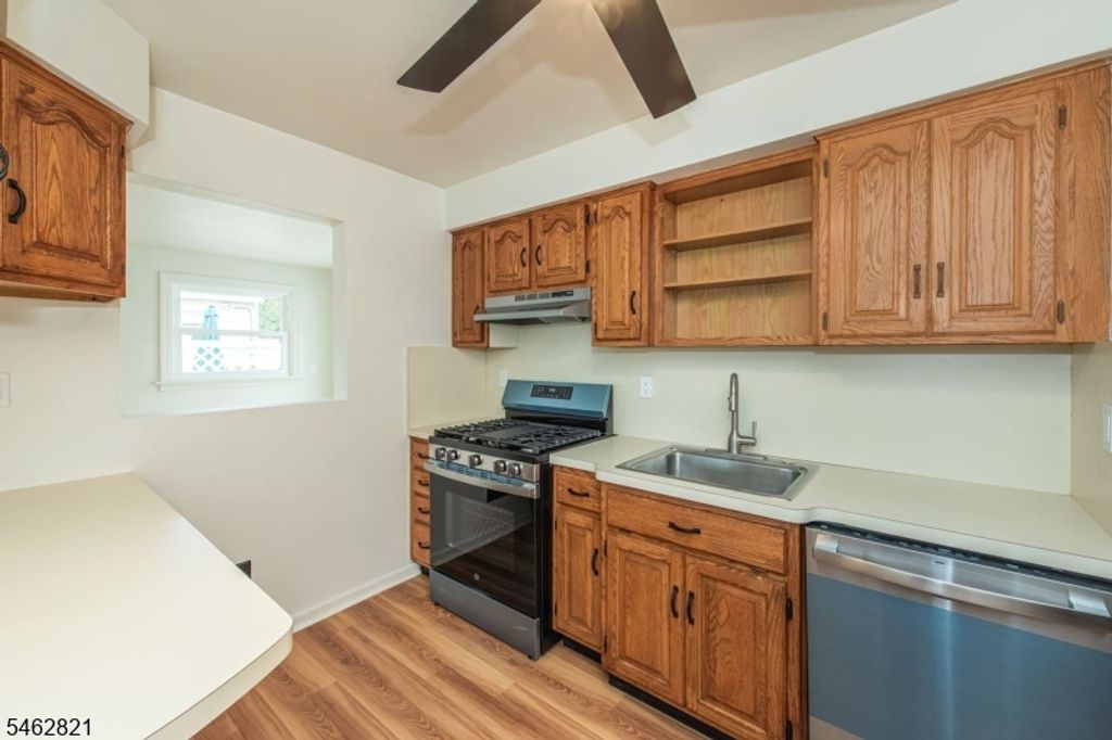 115 Beverly Rd, Bloomfield Twp., NJ 07003 — photo 5