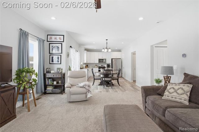 6275 Summerbrooke Circle, Fowlerville, MI 48836