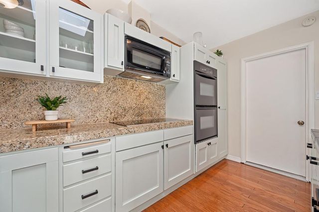 3925 Orangewood Dr, Fair Oaks, CA 95628