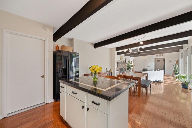 3925 Orangewood Dr, Fair Oaks, CA 95628