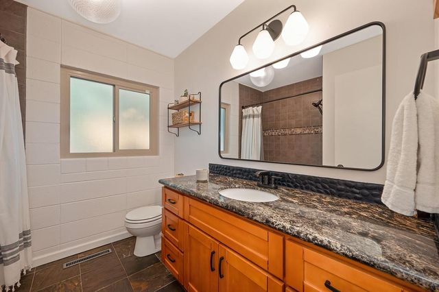 3925 Orangewood Dr, Fair Oaks, CA 95628