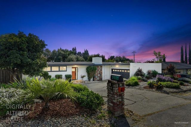 3925 Orangewood Dr, Fair Oaks, CA 95628