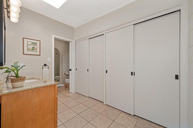 3925 Orangewood Dr, Fair Oaks, CA 95628