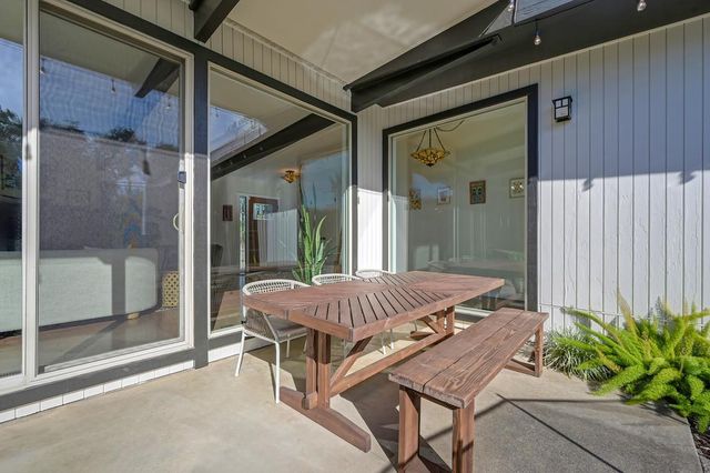 3925 Orangewood Dr, Fair Oaks, CA 95628