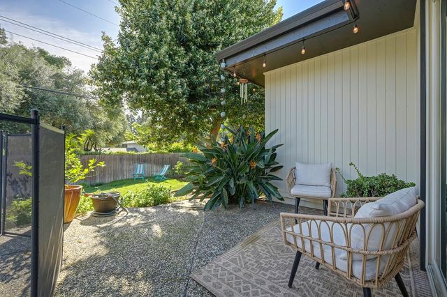 3925 Orangewood Dr, Fair Oaks, CA 95628