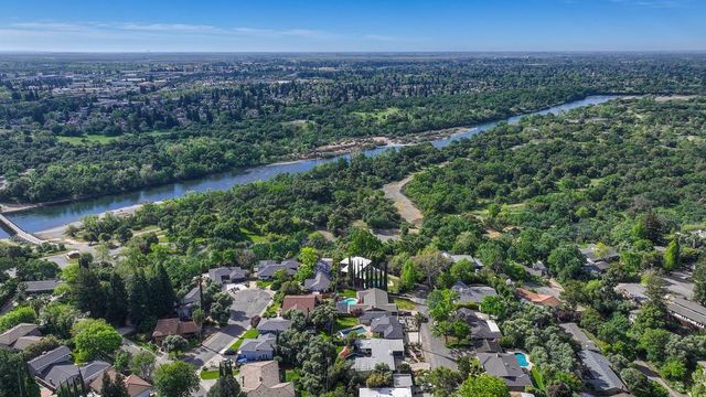 3925 Orangewood Dr, Fair Oaks, CA 95628