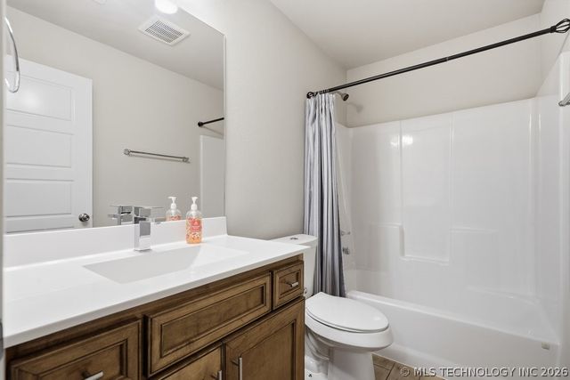 12008 N 131st East Avenue, Collinsville, OK 74021