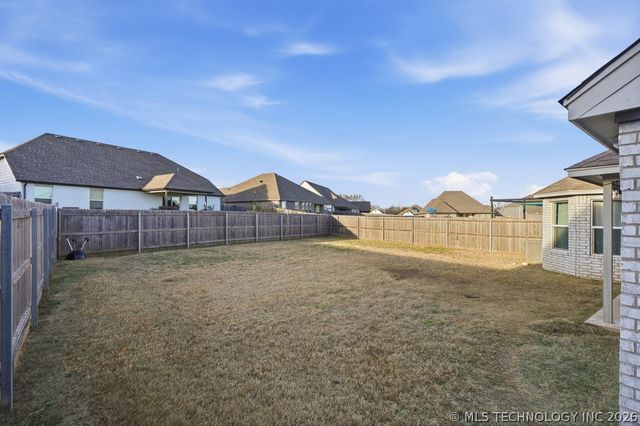 12008 N 131st East Avenue, Collinsville, OK 74021
