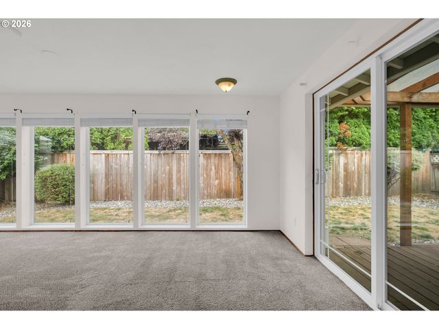 2406 Se BALBOA Dr, Vancouver, WA 98683