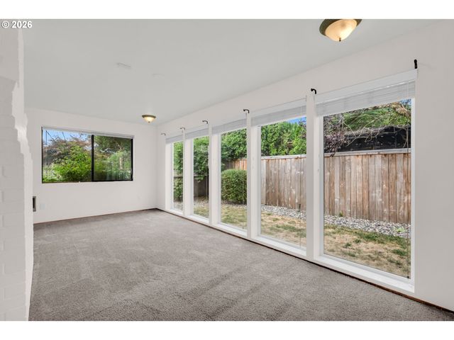 2406 Se BALBOA Dr, Vancouver, WA 98683