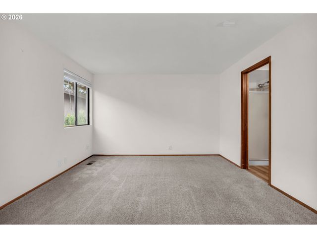 2406 Se BALBOA Dr, Vancouver, WA 98683