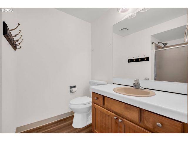 2406 Se BALBOA Dr, Vancouver, WA 98683