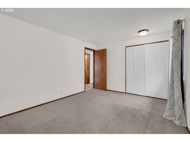 2406 Se BALBOA Dr, Vancouver, WA 98683