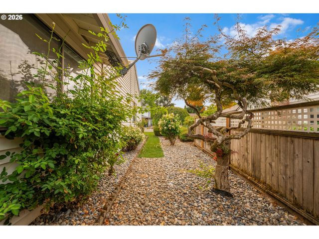 2406 Se BALBOA Dr, Vancouver, WA 98683