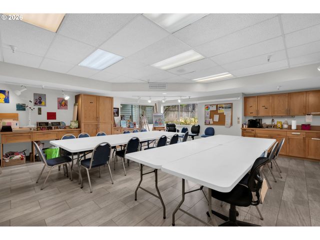 2406 Se BALBOA Dr, Vancouver, WA 98683