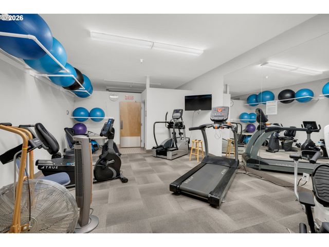 2406 Se BALBOA Dr, Vancouver, WA 98683