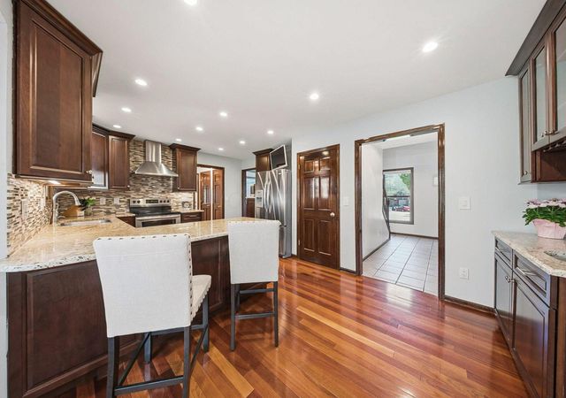 5301 Aryshire Drive, Dublin, OH 43017