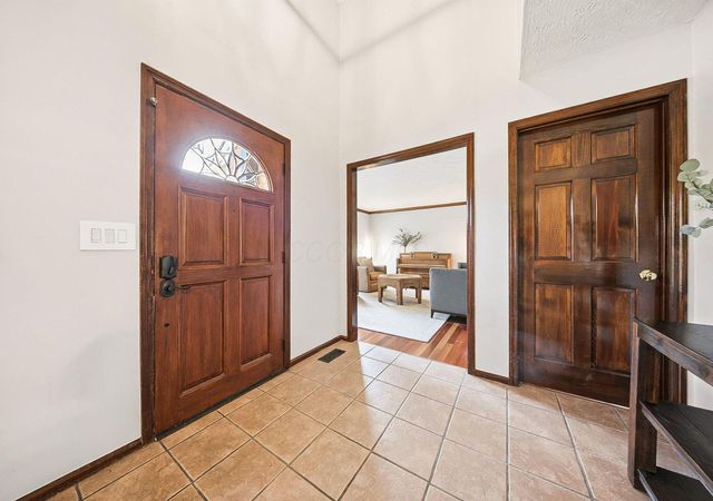 5301 Aryshire Drive, Dublin, OH 43017