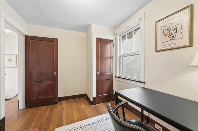 403 W Hutchinson, Regent Square, PA 15218