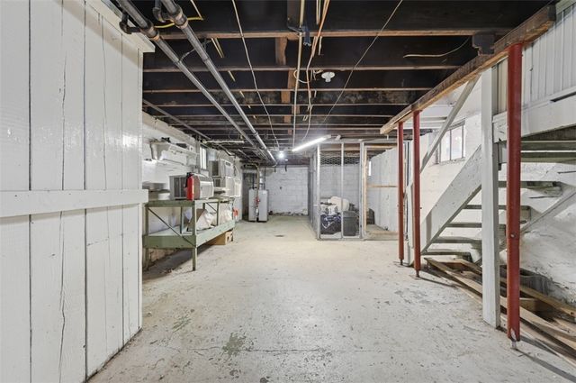 403 W Hutchinson, Regent Square, PA 15218