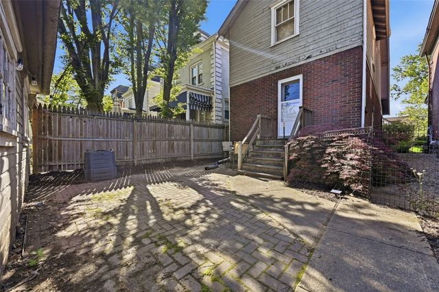 403 W Hutchinson, Regent Square, PA 15218