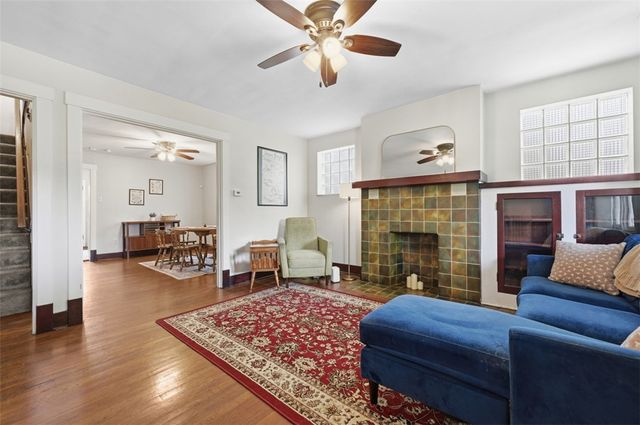403 W Hutchinson, Regent Square, PA 15218