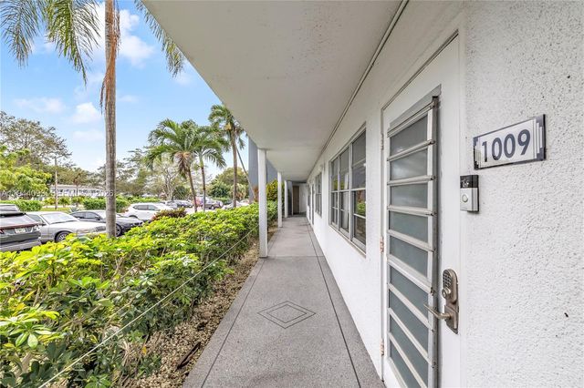 1009 Berkshire A 1009, Deerfield Beach, FL 33442