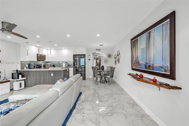 1009 Berkshire A 1009, Deerfield Beach, FL 33442