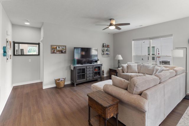 88 Wellesley Drive, Delaware, OH 43015