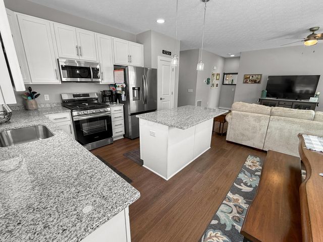88 Wellesley Drive, Delaware, OH 43015